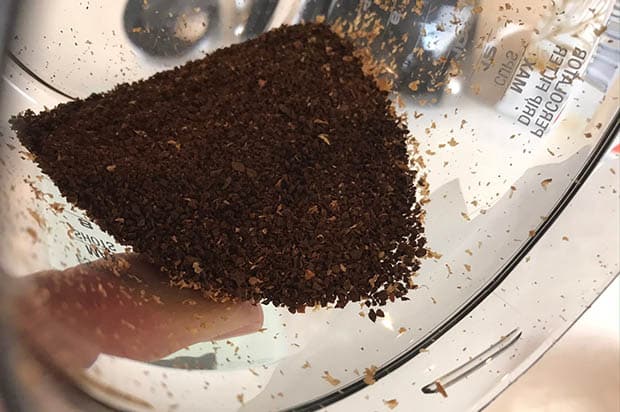 Coffee ground medium-coarse for Chemex