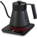 Saki Baristan electric kettle against a white background