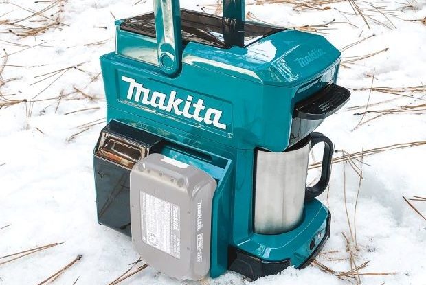 A Makita battery-powered coffee maker