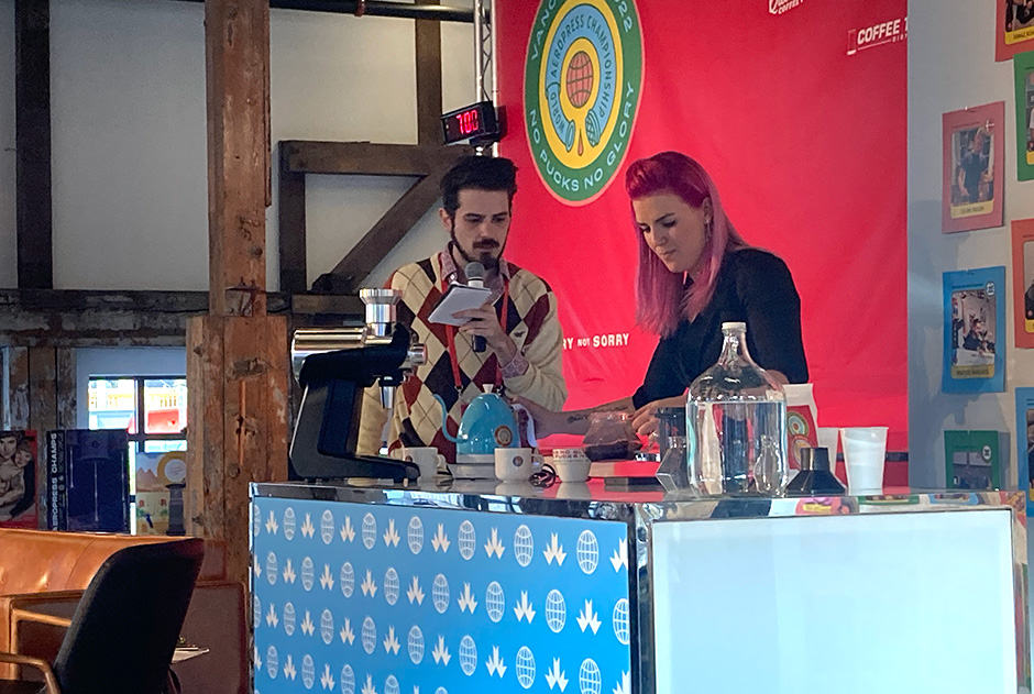 Wendelien van Bunnik brewing AeroPress on stage with Eric J. Grimm at the World AeroPress Championship.