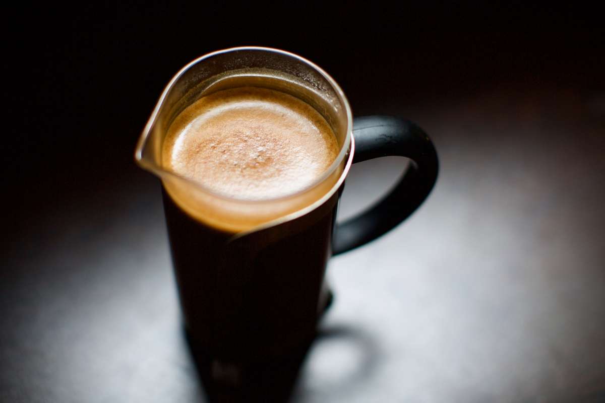 a French press brewing cold brew coffee