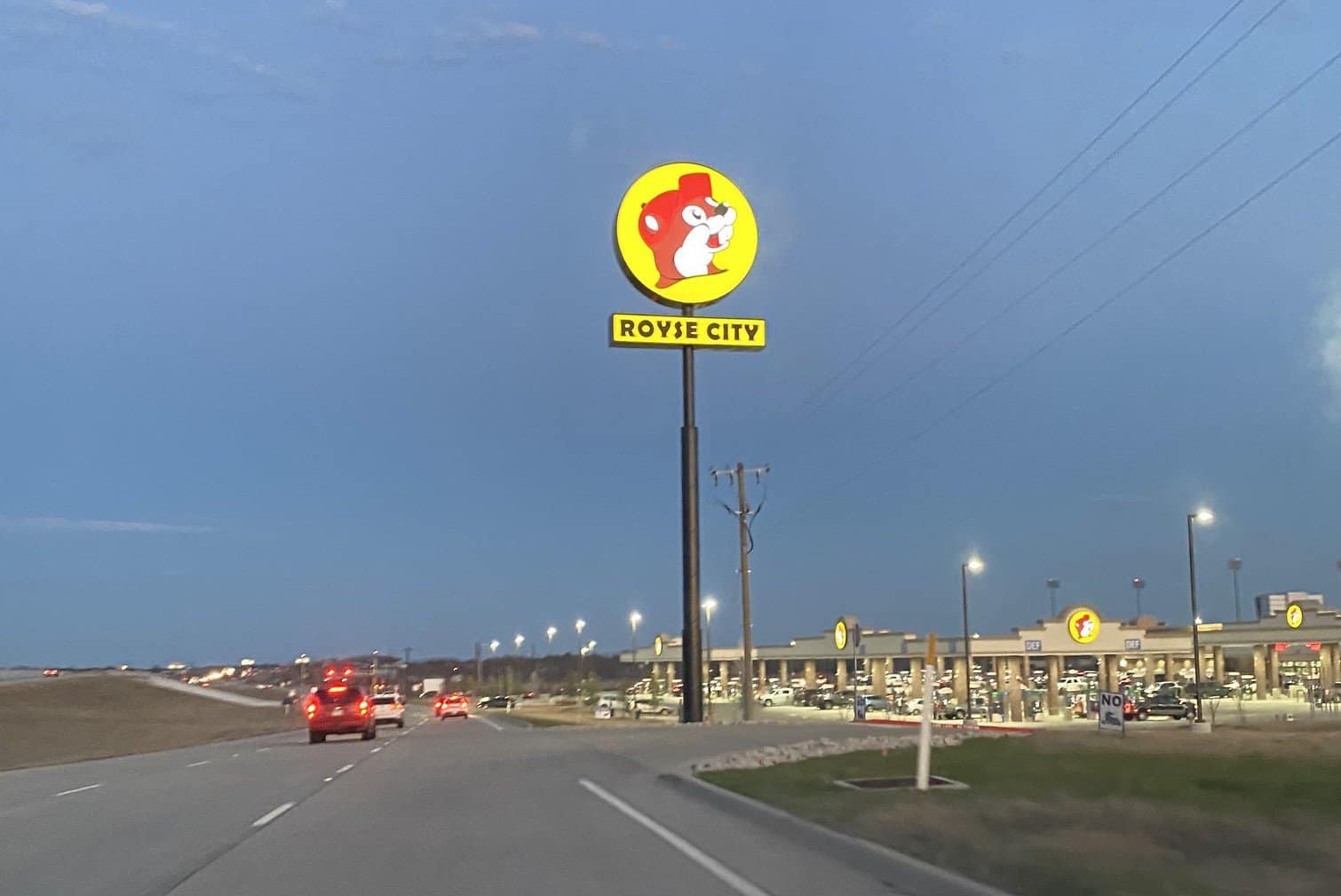 Buc-ee's sign by highway